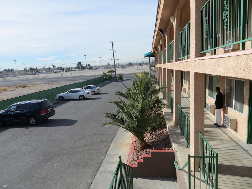 Crown Motel Las Vegas Exterior photo